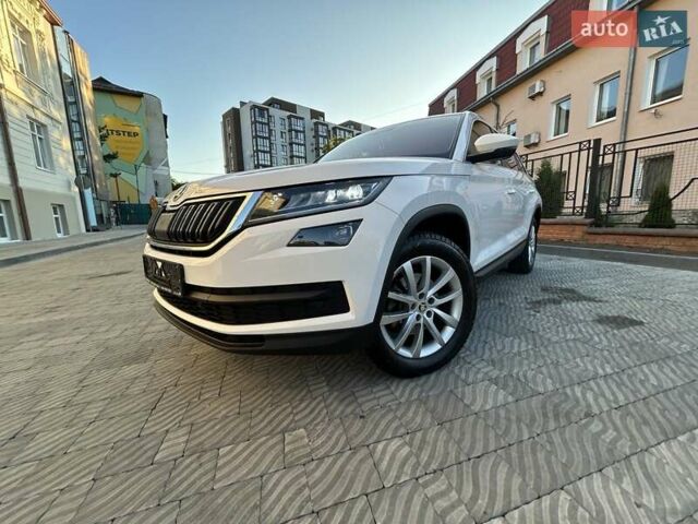 Белый Шкода Kodiaq, объемом двигателя 1.97 л и пробегом 279 тыс. км за 22650 $, фото 12 на Automoto.ua