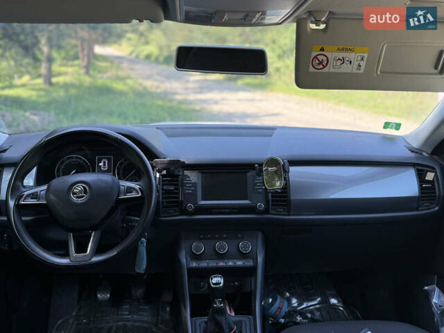 Білий Шкода Kodiaq, об'ємом двигуна 1.4 л та пробігом 78 тис. км за 18999 $, фото 6 на Automoto.ua