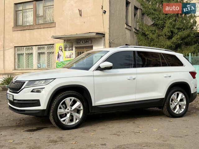 Белый Шкода Kodiaq, объемом двигателя 1.97 л и пробегом 263 тыс. км за 23800 $, фото 13 на Automoto.ua