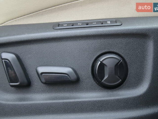 Білий Шкода Kodiaq, об'ємом двигуна 2 л та пробігом 245 тис. км за 26750 $, фото 64 на Automoto.ua