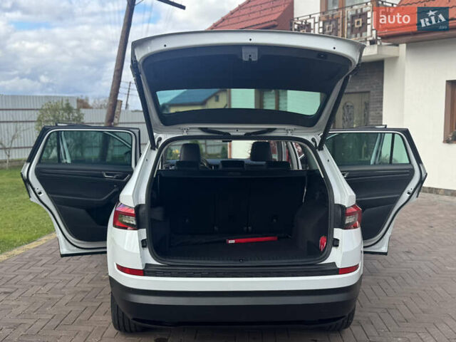 Белый Шкода Kodiaq, объемом двигателя 1.97 л и пробегом 169 тыс. км за 26999 $, фото 36 на Automoto.ua