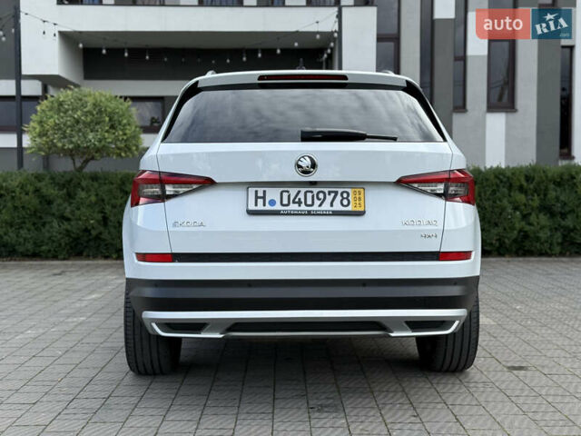 Белый Шкода Kodiaq, объемом двигателя 1.97 л и пробегом 230 тыс. км за 26999 $, фото 19 на Automoto.ua