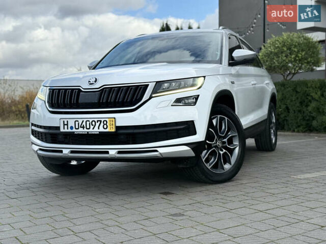Белый Шкода Kodiaq, объемом двигателя 1.97 л и пробегом 230 тыс. км за 26999 $, фото 65 на Automoto.ua