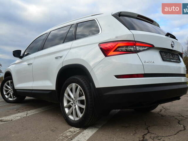 Білий Шкода Kodiaq, об'ємом двигуна 2 л та пробігом 245 тис. км за 26750 $, фото 28 на Automoto.ua