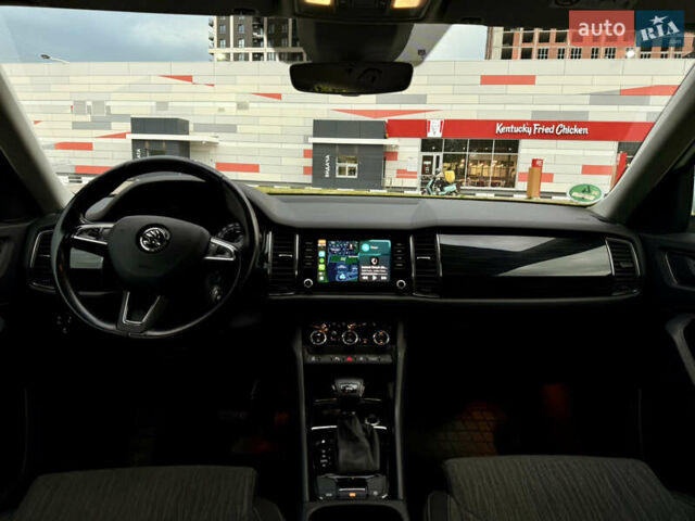 Белый Шкода Kodiaq, объемом двигателя 0 л и пробегом 377 тыс. км за 22500 $, фото 14 на Automoto.ua