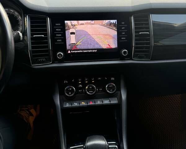 Білий Шкода Kodiaq, об'ємом двигуна 1.97 л та пробігом 195 тис. км за 28999 $, фото 12 на Automoto.ua