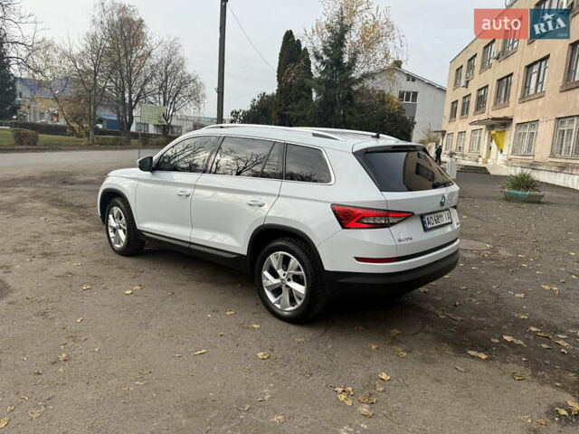 Белый Шкода Kodiaq, объемом двигателя 1.97 л и пробегом 263 тыс. км за 23800 $, фото 8 на Automoto.ua