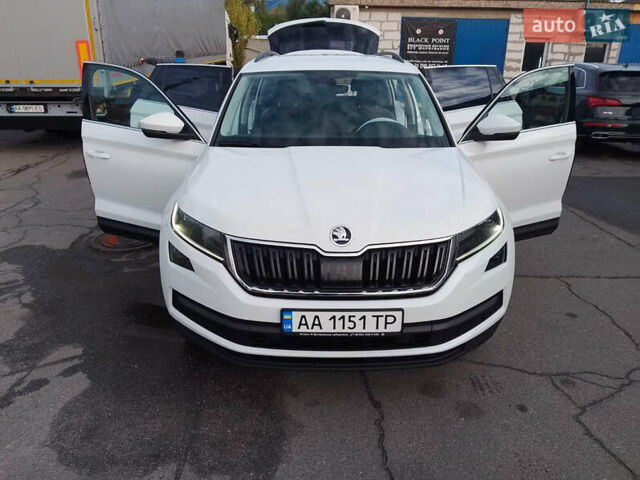 Белый Шкода Kodiaq, объемом двигателя 1.97 л и пробегом 98 тыс. км за 28500 $, фото 10 на Automoto.ua