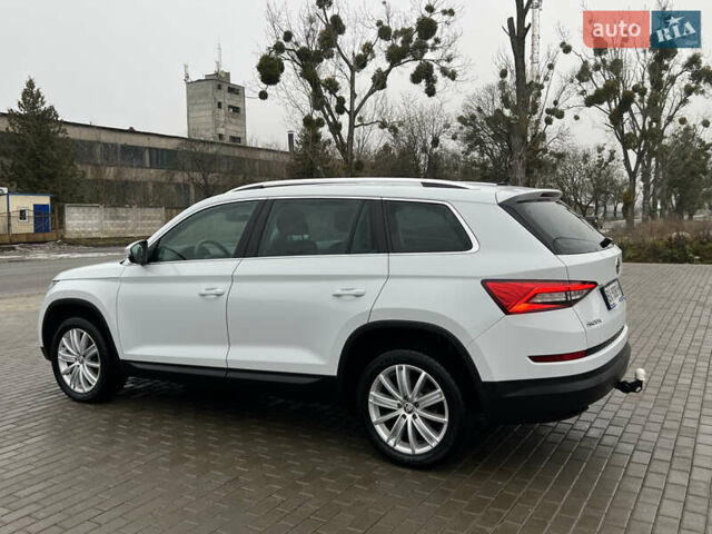 Белый Шкода Kodiaq, объемом двигателя 1.97 л и пробегом 229 тыс. км за 23509 $, фото 7 на Automoto.ua