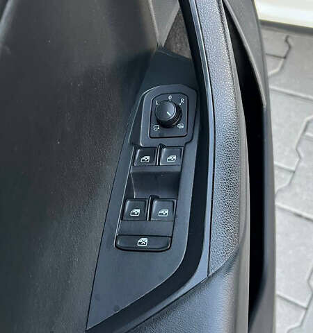 Белый Шкода Kodiaq, объемом двигателя 1.98 л и пробегом 209 тыс. км за 20400 $, фото 75 на Automoto.ua