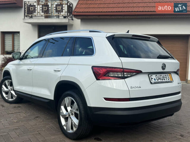 Белый Шкода Kodiaq, объемом двигателя 1.97 л и пробегом 169 тыс. км за 26999 $, фото 11 на Automoto.ua