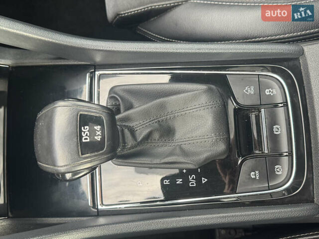 Белый Шкода Kodiaq, объемом двигателя 1.97 л и пробегом 169 тыс. км за 26999 $, фото 53 на Automoto.ua