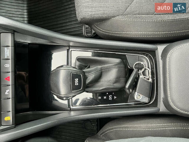 Белый Шкода Kodiaq, объемом двигателя 1.97 л и пробегом 229 тыс. км за 23509 $, фото 18 на Automoto.ua