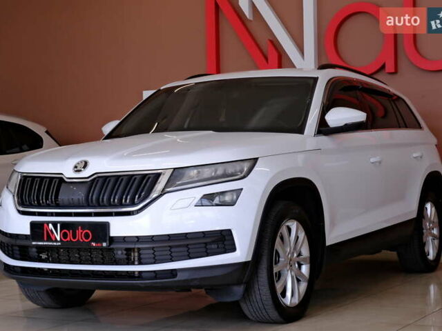 Белый Шкода Kodiaq, объемом двигателя 2 л и пробегом 170 тыс. км за 23900 $, фото 4 на Automoto.ua