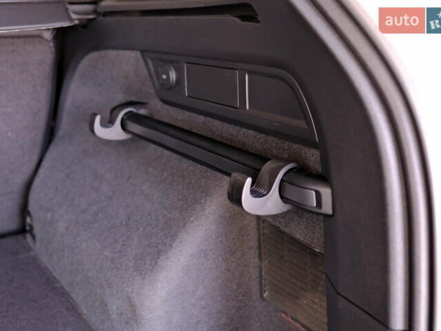 Белый Шкода Kodiaq, объемом двигателя 2 л и пробегом 170 тыс. км за 23900 $, фото 66 на Automoto.ua