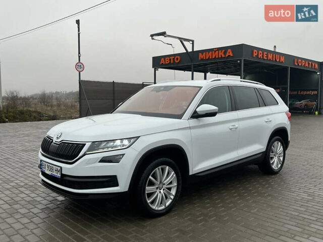 Белый Шкода Kodiaq, объемом двигателя 1.97 л и пробегом 229 тыс. км за 23509 $, фото 5 на Automoto.ua