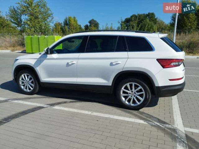 Білий Шкода Kodiaq, об'ємом двигуна 1.97 л та пробігом 239 тис. км за 24500 $, фото 8 на Automoto.ua