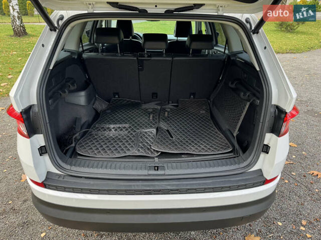 Білий Шкода Kodiaq, об'ємом двигуна 1.97 л та пробігом 131 тис. км за 29750 $, фото 19 на Automoto.ua