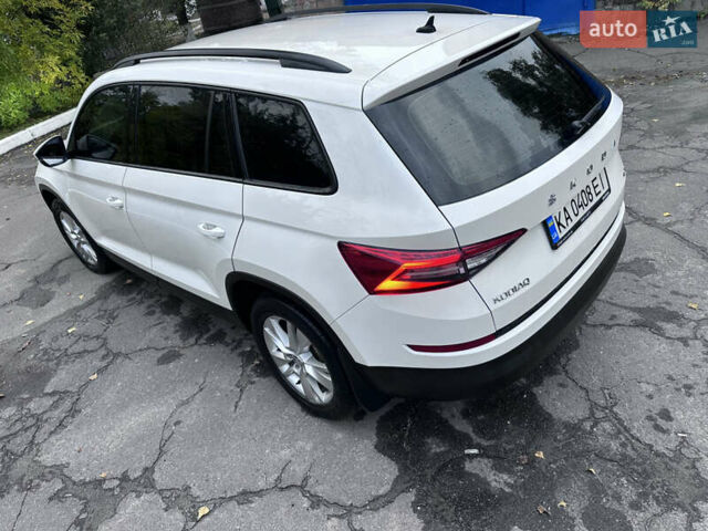 Білий Шкода Kodiaq, об'ємом двигуна 1.97 л та пробігом 200 тис. км за 24950 $, фото 39 на Automoto.ua