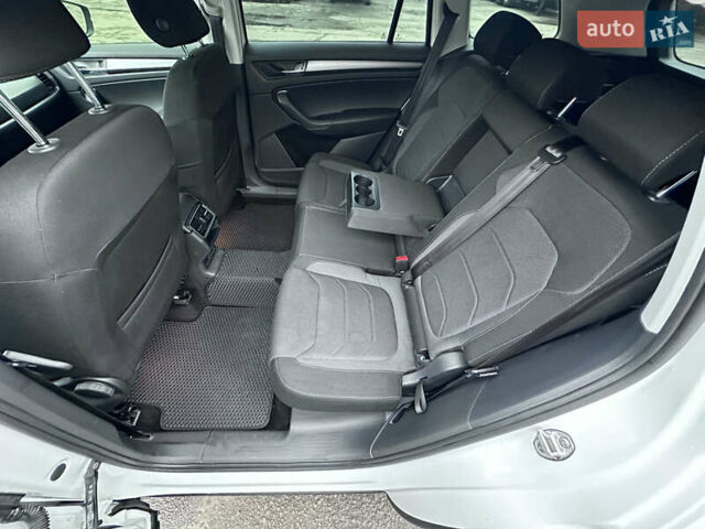 Белый Шкода Kodiaq, объемом двигателя 1.97 л и пробегом 200 тыс. км за 23000 $, фото 14 на Automoto.ua