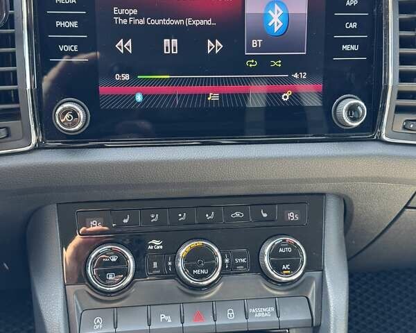 Белый Шкода Kodiaq, объемом двигателя 1.97 л и пробегом 235 тыс. км за 24000 $, фото 11 на Automoto.ua