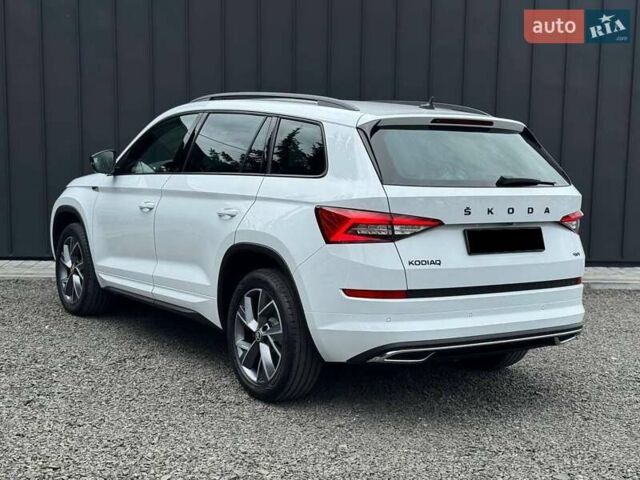 Белый Шкода Kodiaq, объемом двигателя 2 л и пробегом 137 тыс. км за 37600 $, фото 4 на Automoto.ua