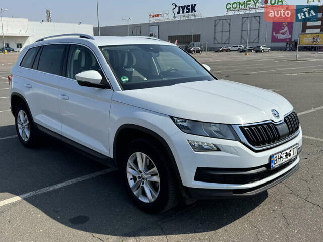 Белый Шкода Kodiaq, объемом двигателя 1.97 л и пробегом 235 тыс. км за 24000 $, фото 6 на Automoto.ua