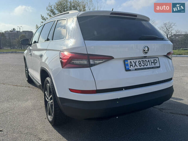 Шкода Kodiaq 2019 у Харкові на Automoto.ua Білий Шкода Kodiaq, об'ємом двигуна 1.98 л та пробігом 99 тис. км за 29000 $, фото 8 на Automoto.ua