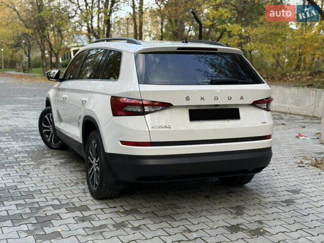 Білий Шкода Kodiaq, об'ємом двигуна 1.97 л та пробігом 79 тис. км за 31000 $, фото 32 на Automoto.ua