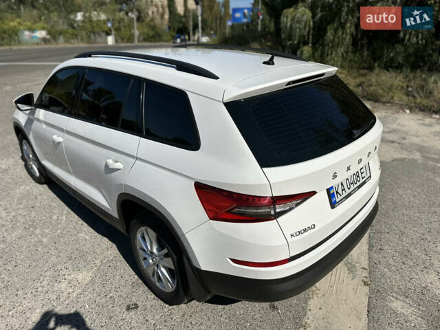 Белый Шкода Kodiaq, объемом двигателя 1.97 л и пробегом 200 тыс. км за 27000 $, фото 49 на Automoto.ua