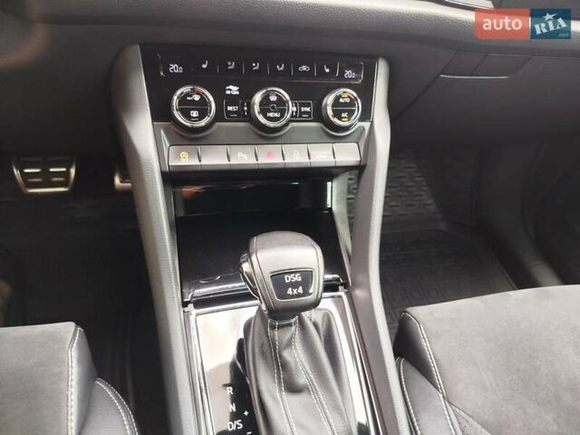 Белый Шкода Kodiaq, объемом двигателя 1.97 л и пробегом 159 тыс. км за 34900 $, фото 17 на Automoto.ua