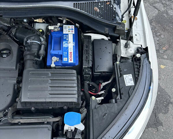 Білий Шкода Kodiaq, об'ємом двигуна 1.97 л та пробігом 200 тис. км за 24950 $, фото 33 на Automoto.ua