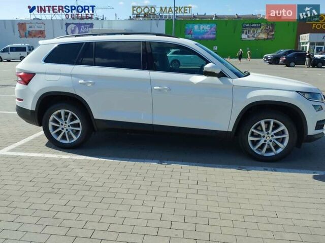 Белый Шкода Kodiaq, объемом двигателя 1.97 л и пробегом 239 тыс. км за 24500 $, фото 7 на Automoto.ua