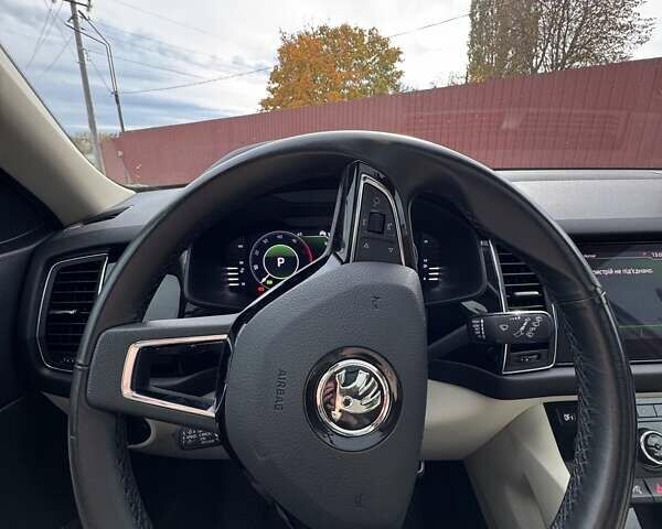 Шкода Kodiaq 2019 у Одесі на Automoto.ua Білий Шкода Kodiaq, об'ємом двигуна 1.97 л та пробігом 210 тис. км за 30200 $, фото 8 на Automoto.ua