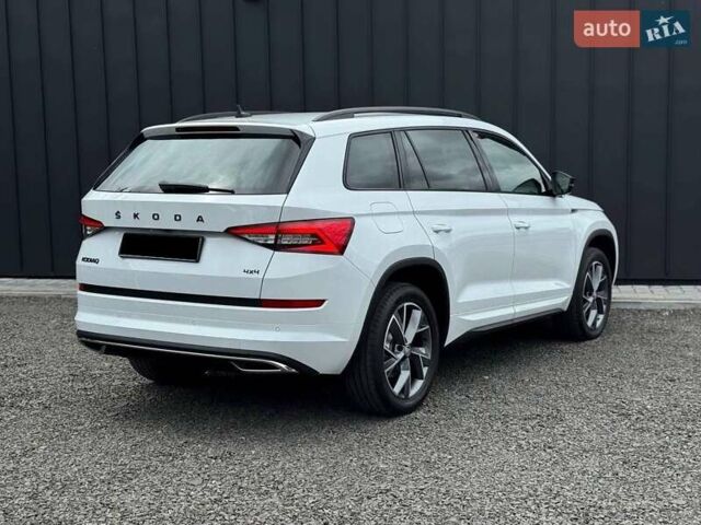 Белый Шкода Kodiaq, объемом двигателя 2 л и пробегом 137 тыс. км за 37600 $, фото 6 на Automoto.ua