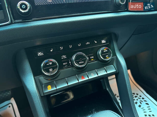 Белый Шкода Kodiaq, объемом двигателя 2 л и пробегом 186 тыс. км за 27777 $, фото 15 на Automoto.ua