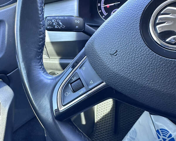 Белый Шкода Kodiaq, объемом двигателя 1.97 л и пробегом 200 тыс. км за 27000 $, фото 32 на Automoto.ua