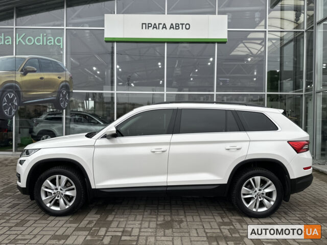 Белый Шкода Kodiaq, объемом двигателя 2 л и пробегом 154 тыс. км за 27000 $, фото 3 на Automoto.ua