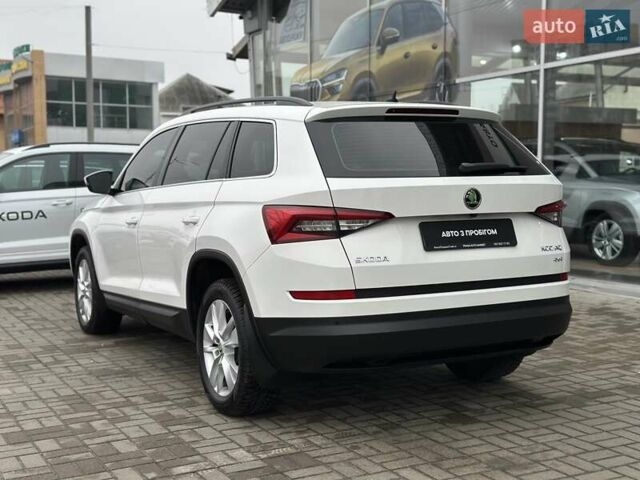 Белый Шкода Kodiaq, объемом двигателя 1.97 л и пробегом 154 тыс. км за 27000 $, фото 6 на Automoto.ua