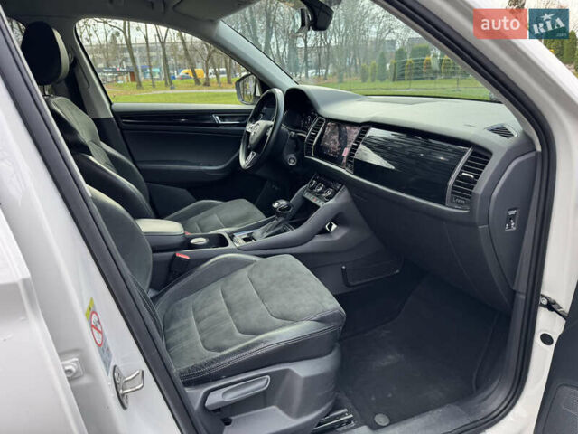 Білий Шкода Kodiaq, об'ємом двигуна 1.97 л та пробігом 131 тис. км за 29750 $, фото 23 на Automoto.ua