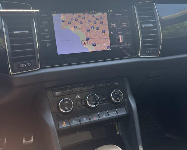 Білий Шкода Kodiaq, об'ємом двигуна 1.97 л та пробігом 182 тис. км за 33500 $, фото 16 на Automoto.ua