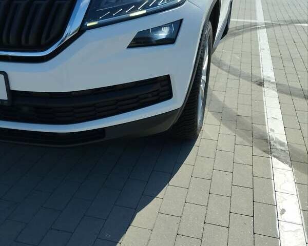 Білий Шкода Kodiaq, об'ємом двигуна 1.97 л та пробігом 239 тис. км за 24500 $, фото 14 на Automoto.ua