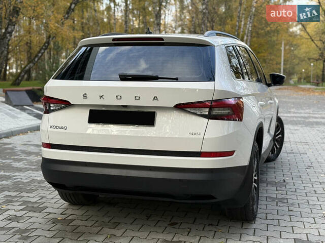 Білий Шкода Kodiaq, об'ємом двигуна 1.97 л та пробігом 79 тис. км за 31000 $, фото 25 на Automoto.ua