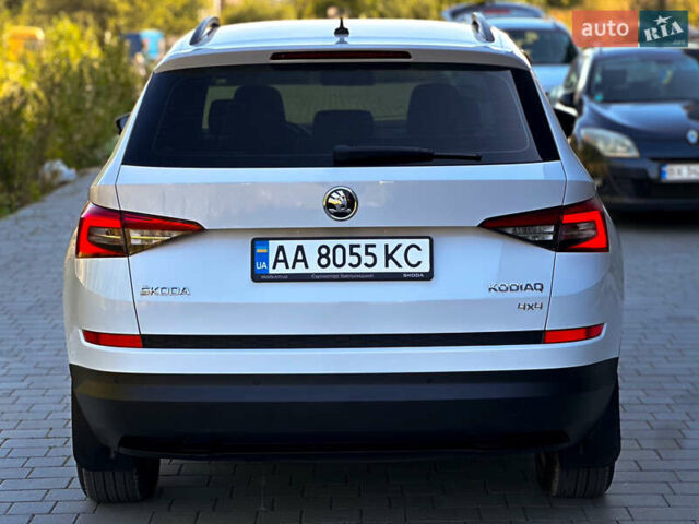 Белый Шкода Kodiaq, объемом двигателя 2 л и пробегом 186 тыс. км за 27777 $, фото 4 на Automoto.ua