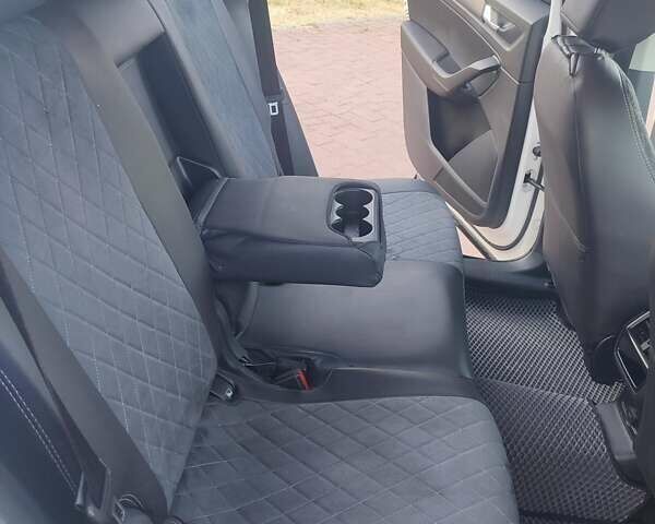 Білий Шкода Kodiaq, об'ємом двигуна 1.97 л та пробігом 215 тис. км за 27700 $, фото 16 на Automoto.ua