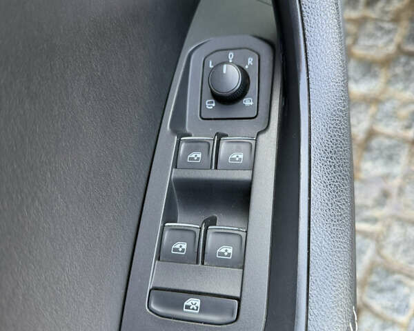 Білий Шкода Kodiaq, об'ємом двигуна 1.98 л та пробігом 239 тис. км за 22500 $, фото 21 на Automoto.ua