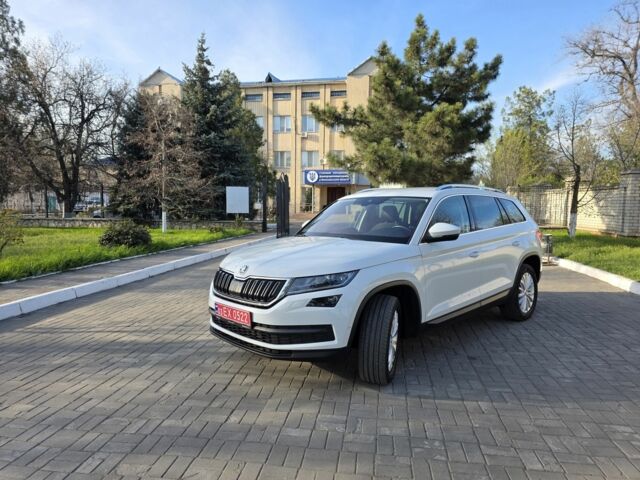 Белый Шкода Kodiaq, объемом двигателя 2 л и пробегом 187 тыс. км за 28800 $, фото 7 на Automoto.ua