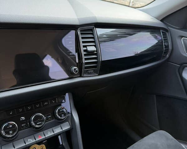 Білий Шкода Kodiaq, об'ємом двигуна 1.98 л та пробігом 239 тис. км за 22500 $, фото 11 на Automoto.ua
