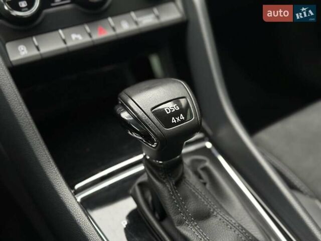 Белый Шкода Kodiaq, объемом двигателя 1.97 л и пробегом 154 тыс. км за 27000 $, фото 34 на Automoto.ua