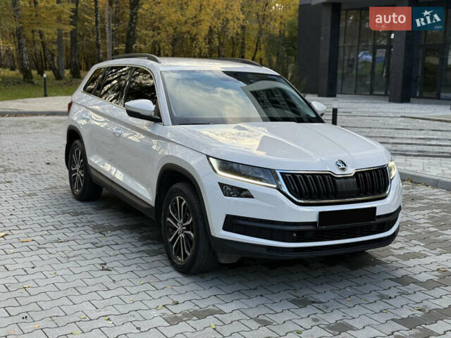 Білий Шкода Kodiaq, об'ємом двигуна 1.97 л та пробігом 79 тис. км за 31000 $, фото 39 на Automoto.ua